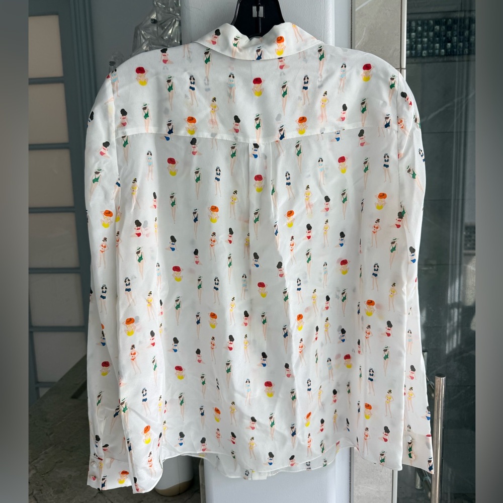 Alice + Olivia Eloise Printed Silk Blouse - Picture 13 of 16